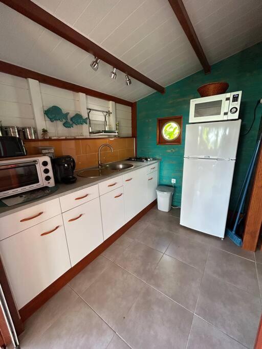 בוויאנט Bungalow, Gite Les Fleurs Du Colibri מראה חיצוני תמונה