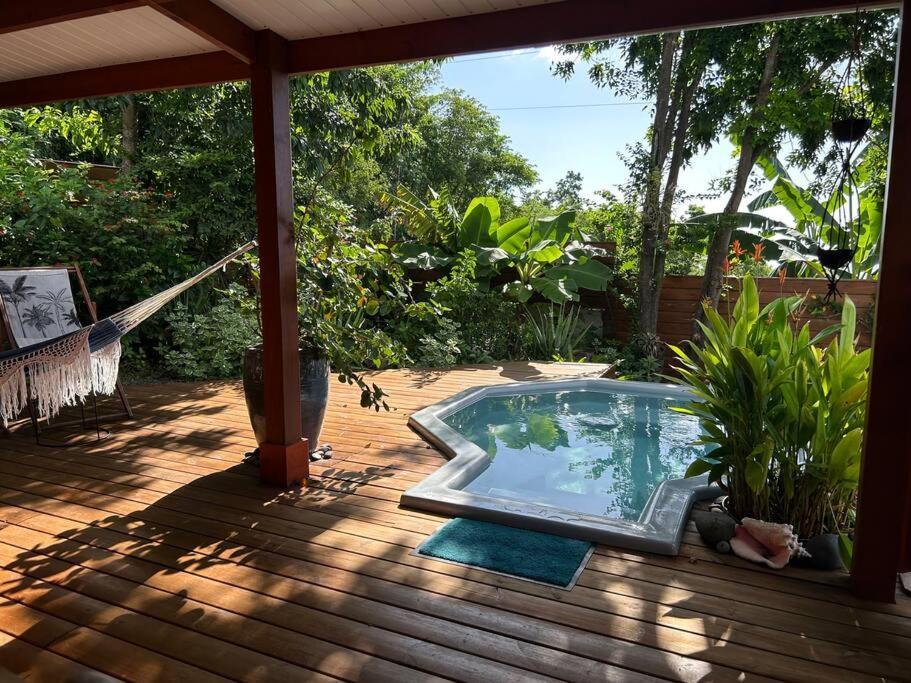 בוויאנט Bungalow, Gite Les Fleurs Du Colibri מראה חיצוני תמונה